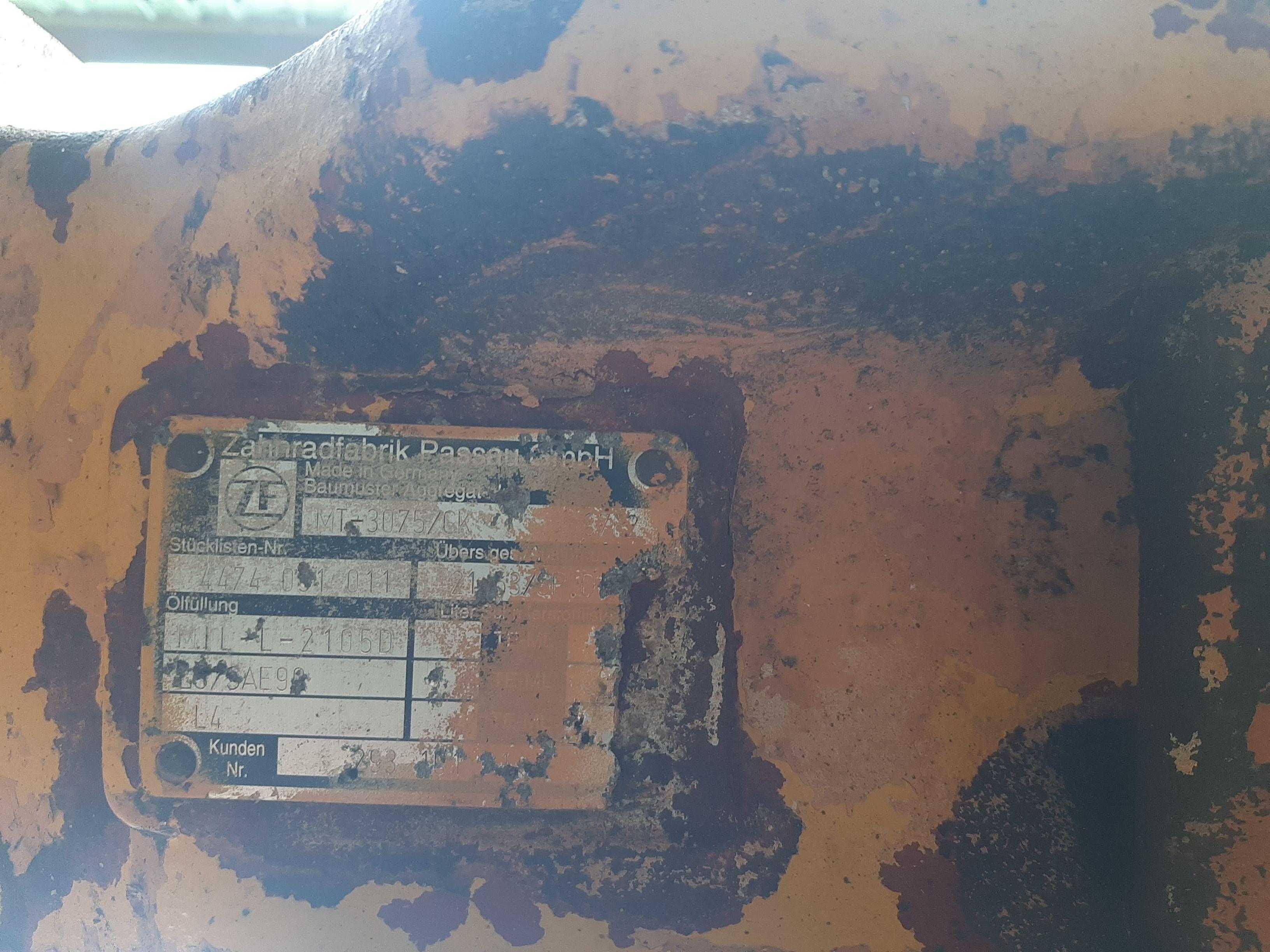 Mosty do ładowarki kołowej Case 721C. MT3085/DK. MT3075/CK