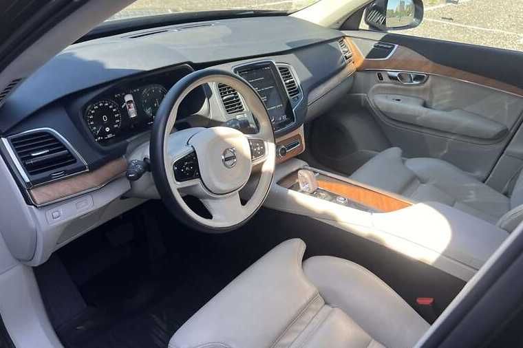 Volvo XC90 2021 гібрид 2.0 ідеальний стан