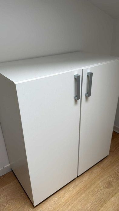 Armário branco 2 portas