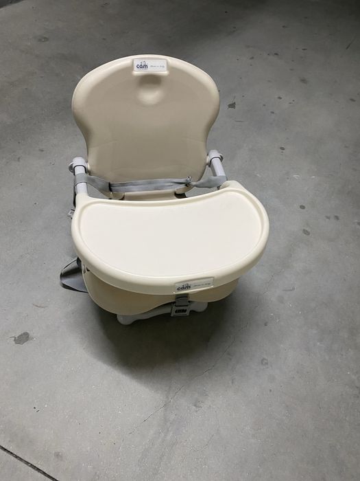 Cadeira elevatoria de alimentaçāo - Bébé