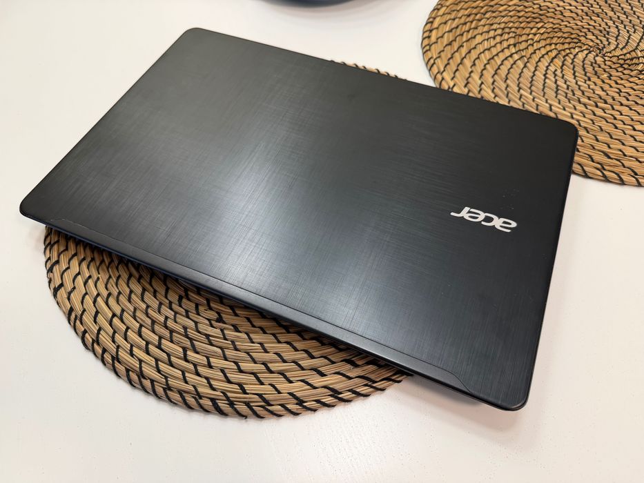 Laptop Acer ASPIRE F5-573