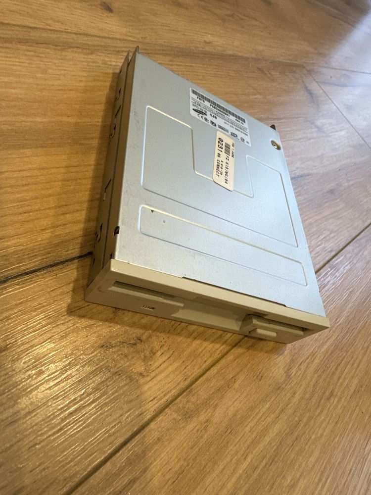 Stacja Dyskietek SFD-321B 3.5”