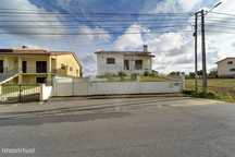 Moradia T4 para venda