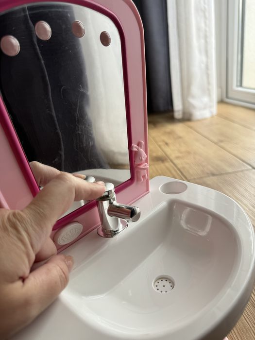 Toaletka lustro kran umywalka, świeci mebelki baby born zabawka intera