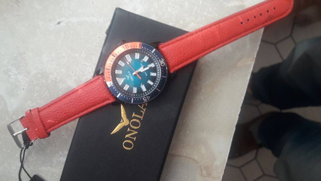 Zegarek diver Onola