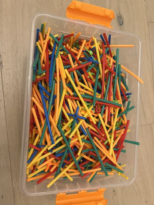 Słomki konstrukcyjne - około 1200 części