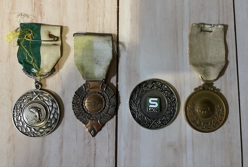 Medalhas antigas da Sacor