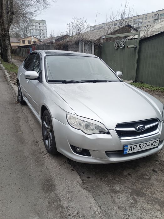 Субару Легаси 2.0 бензин.