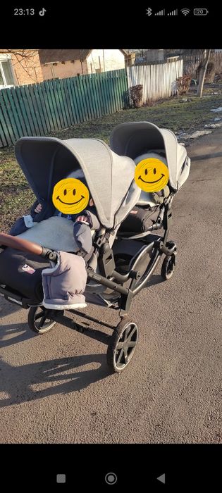 Коляска для двійні ( близнюків чи погодок)