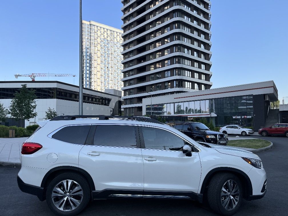 Subaru ascent 2021-22 р 7 місць