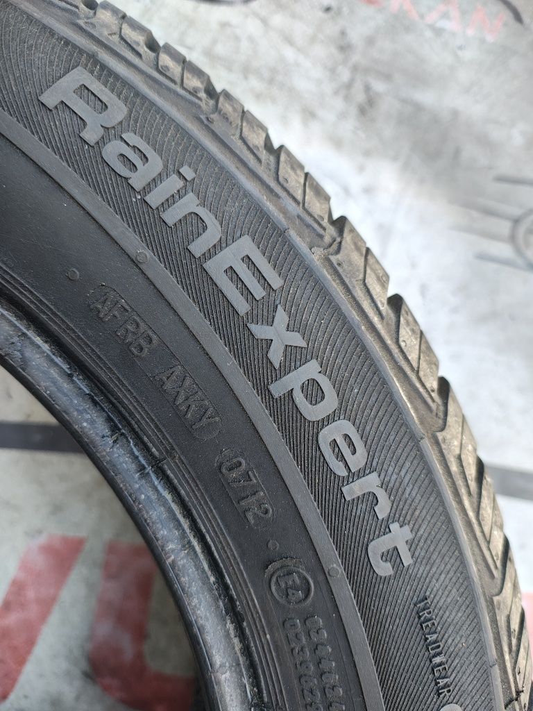 195/60r15 88H Uniroyal RainExpert