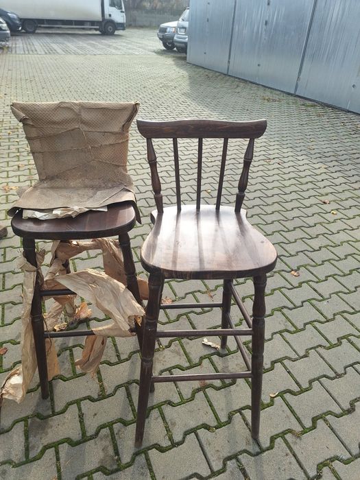 Krzesła drewniane. ,barowe