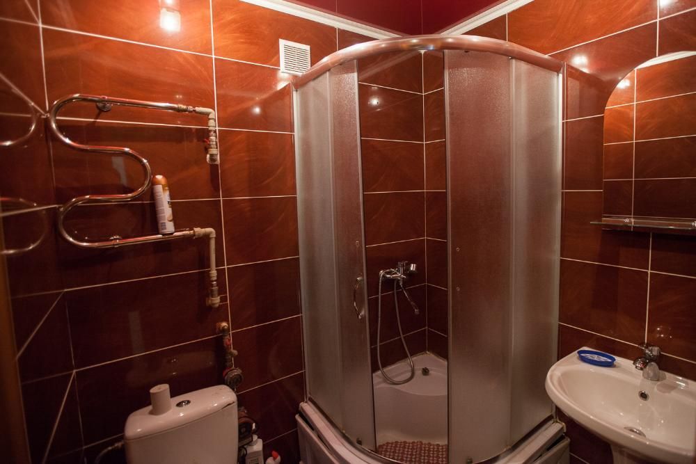 Подобово погодинно, потижнево з КОНДИЦІОНЕРОМ Черняховского 1 Драмтеат