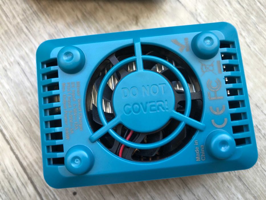 SKYRC b6neo+  (нова версія)  240W,  TYPE-C двонаправлений 126W