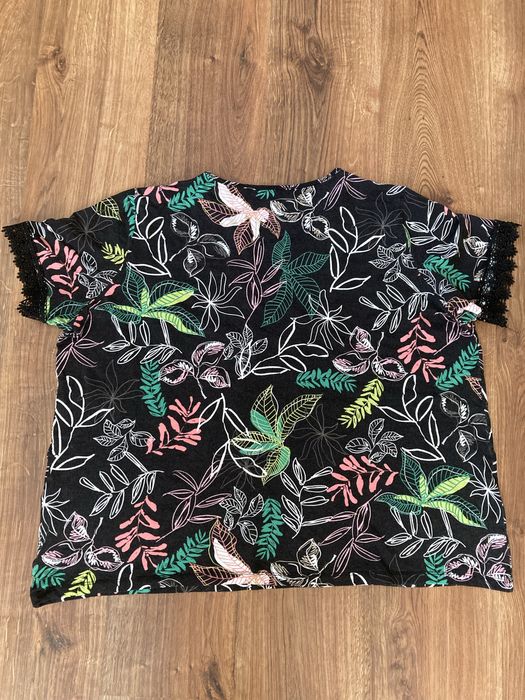 Лот 2 жіночих футболок батального розміру 58-60