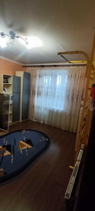 Велика 4х кімнатна квартира в центрі міста