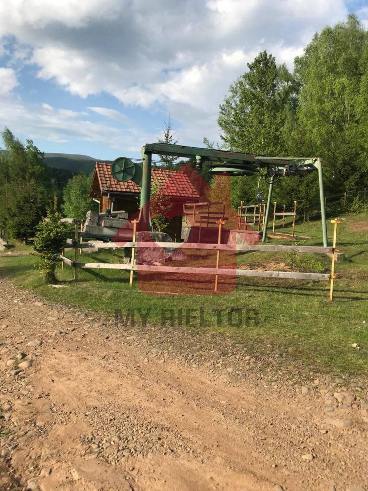 Продаж ділянки 10 сот. с. Осій