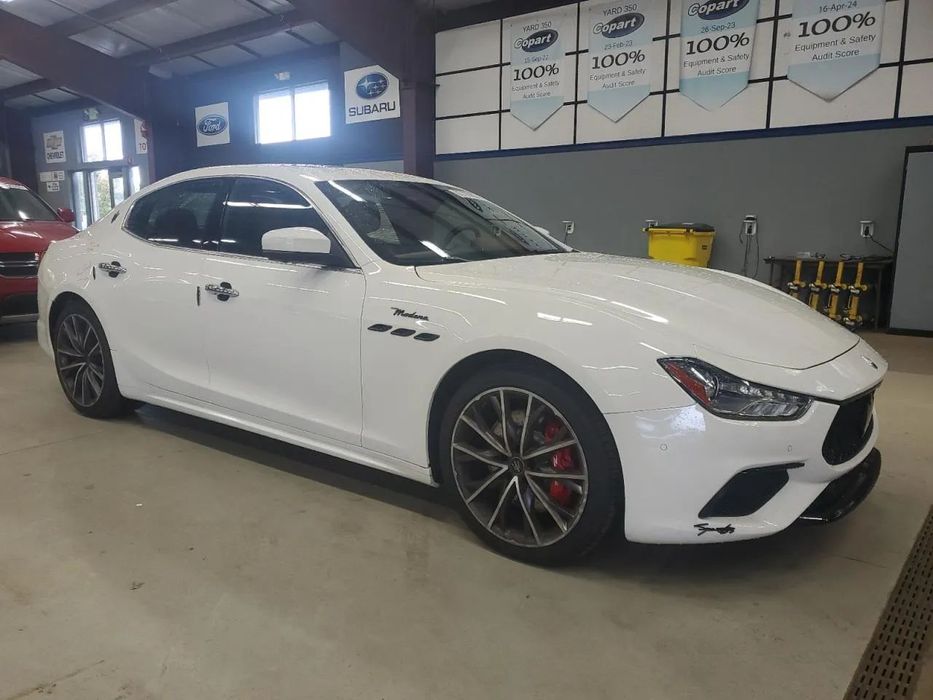 Maserati Ghibli 2022 MASERATI GHIBLI MODENA /Niski przebieg/Bogate wyposażenie/