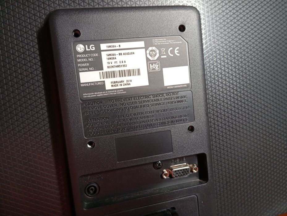 Vendo ecrã LG 22 e teclado sem fio