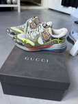 Продам кросівки Gucci