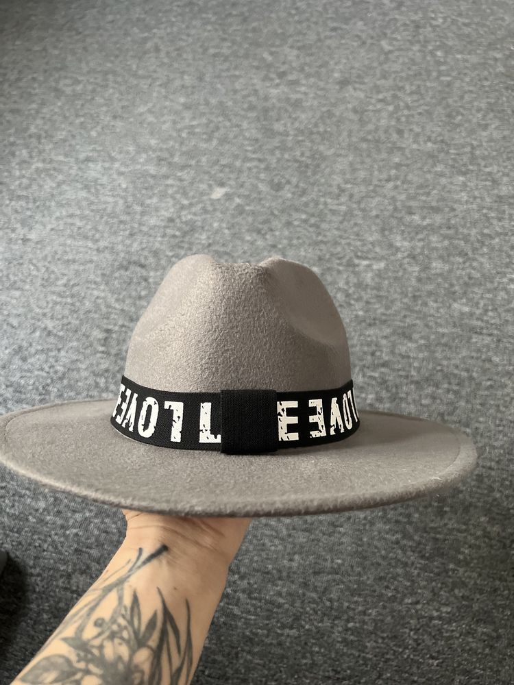 Фетрова шляпа , шляпа , фетровая шляпа, капелюх
