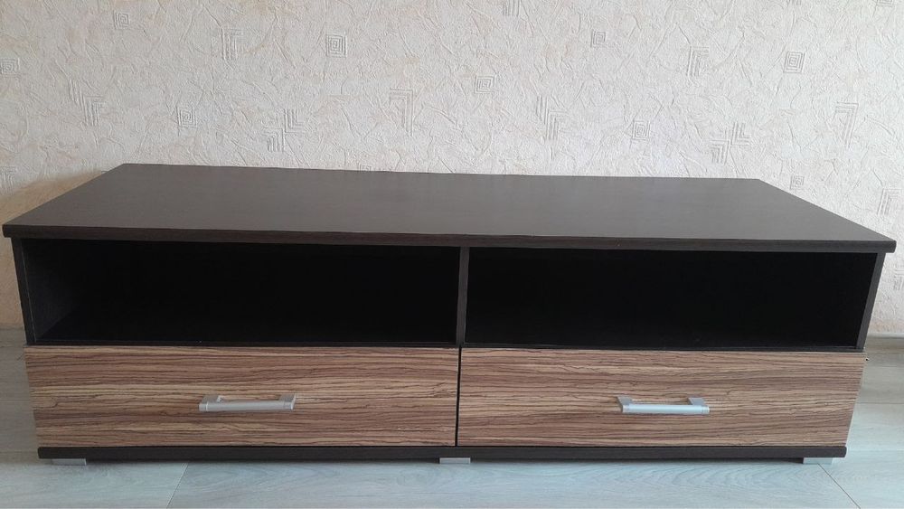 Тумба под телевизор