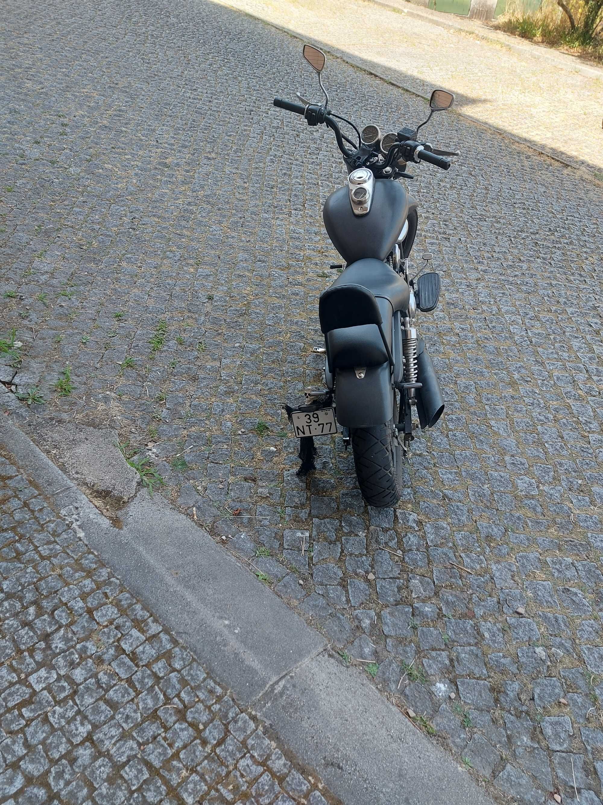 Moto Superlight 125
