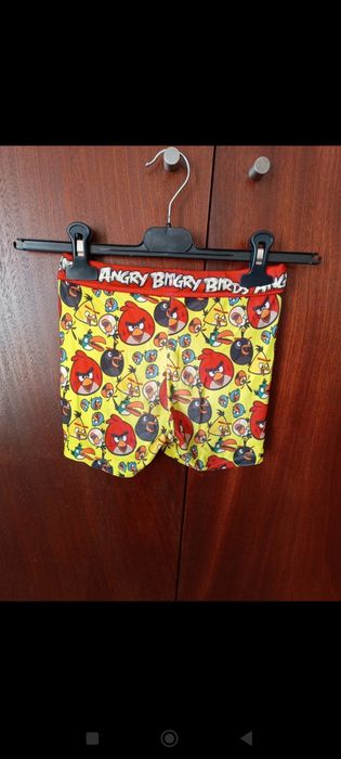 Calções de banho angry birds H&M tamanho 6/7 anos
