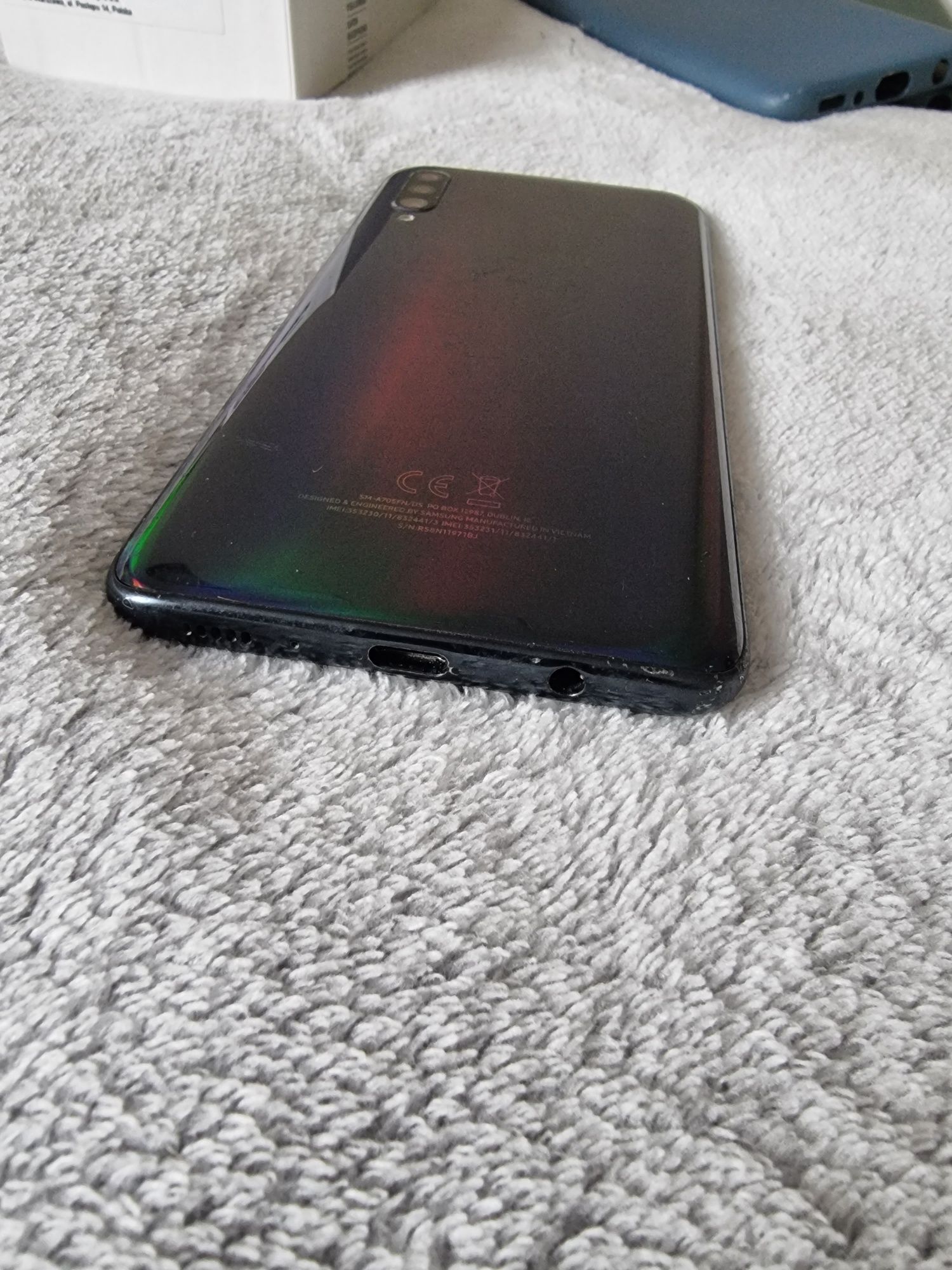 Samsung galaxy A70 + 2 etui