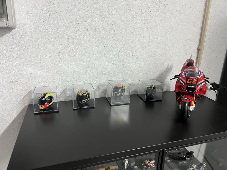 Motas Escala 1.18Motogp