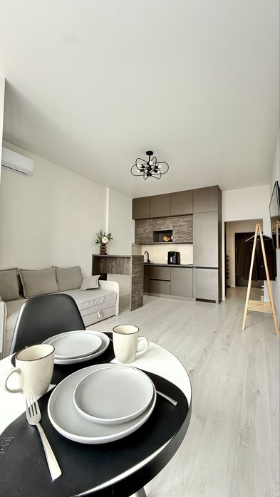 продам однокомнатную квартиру м.левобережная.