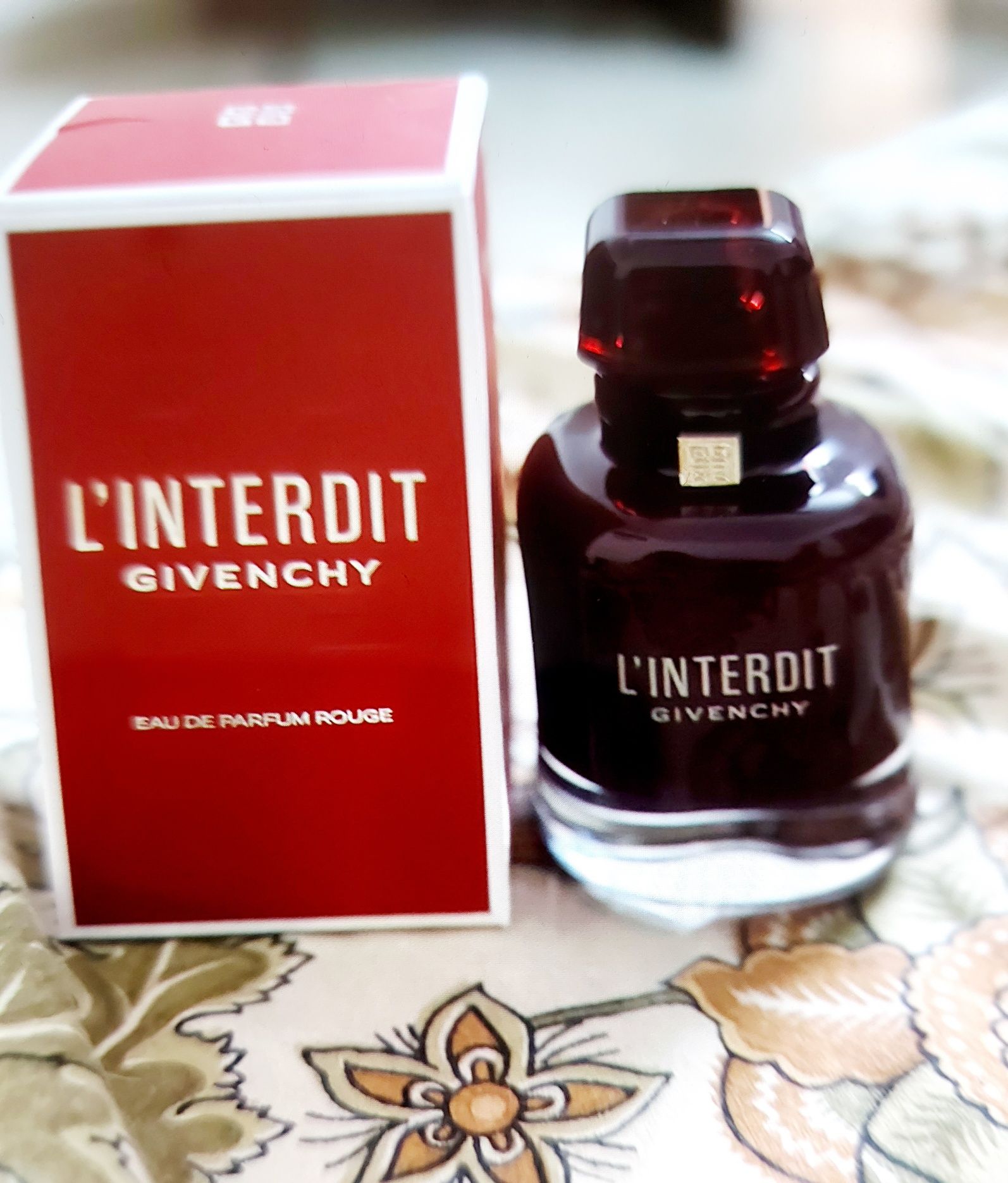 Givenchy L'interdit Rouge