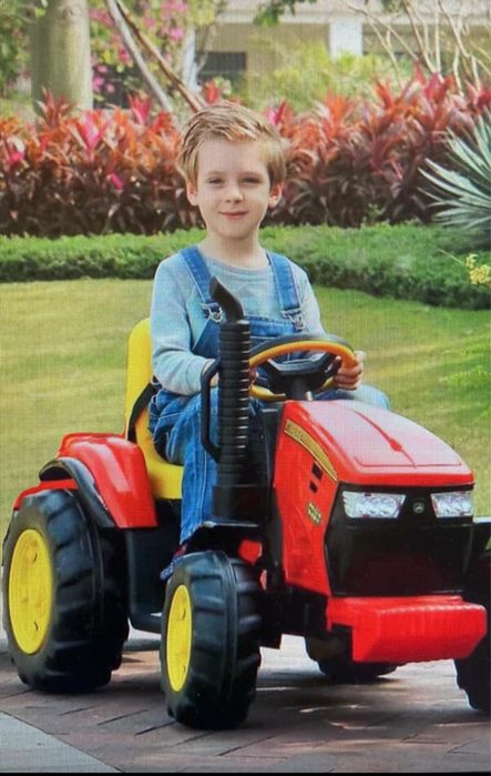 Дитячий трактор як електро машина електромобіль