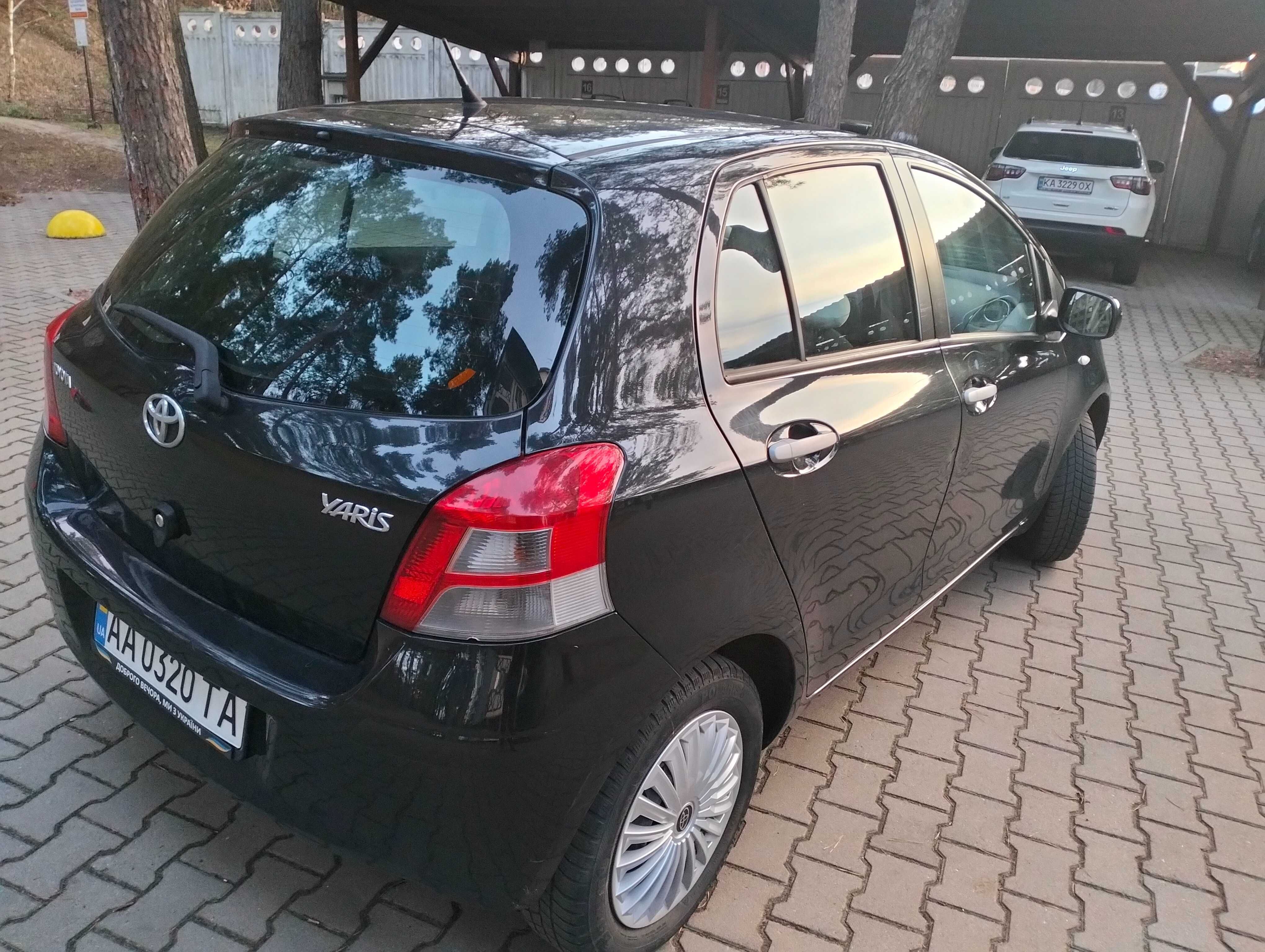Продаж авто Toyota Yaris авто в хорошому стані