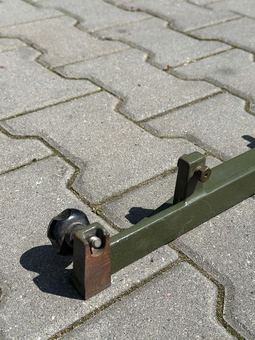 A329. Ustawiacz noży w grubościówce 620 mm