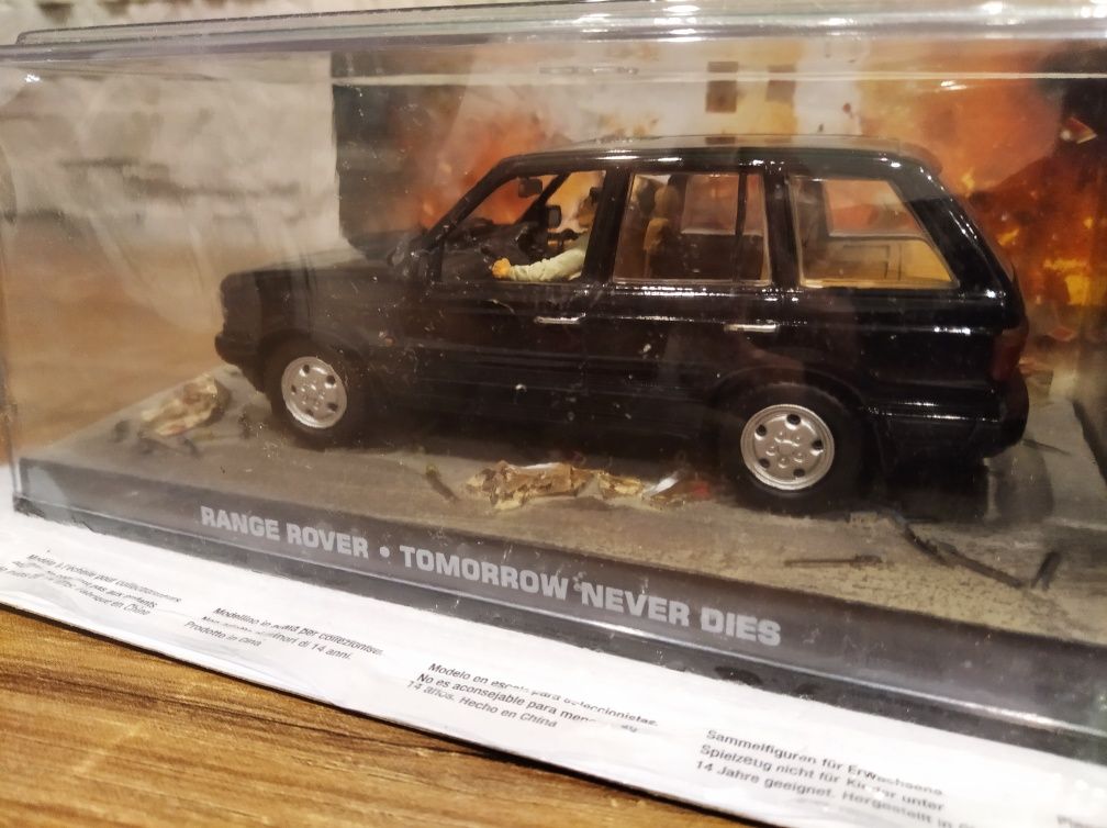 1:43 Range Rover 007 Bond Tomorrow Never Dies model