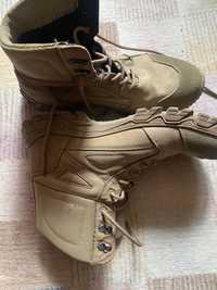 Взуття для військових