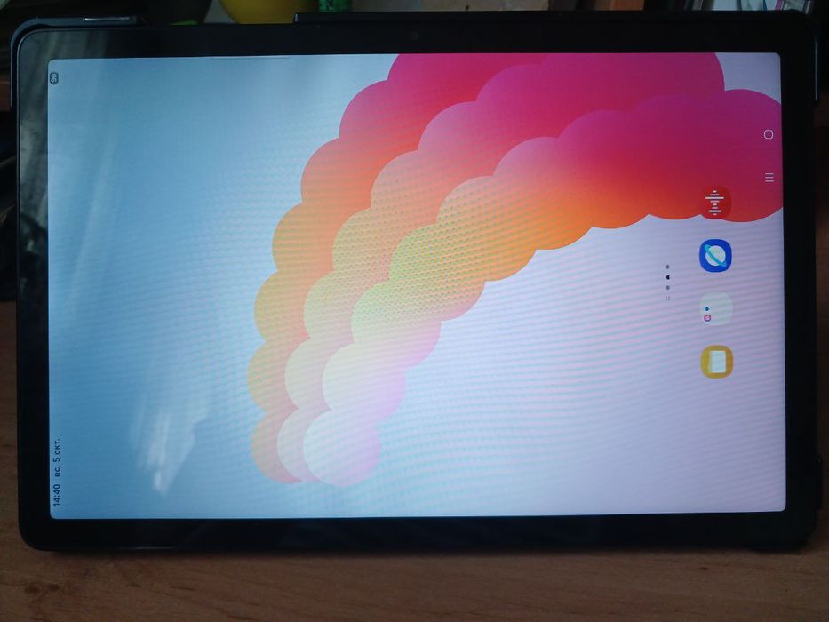 Продам вживаний  планшет SAMSUNG  Tab A9+ в хорошому  стані.