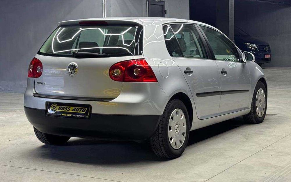 Volkswagen Golf 2003