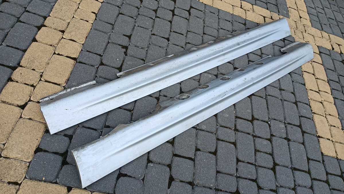 Nakładki na Progi BMW E46 Sedan Kombi kolor Titan-silber