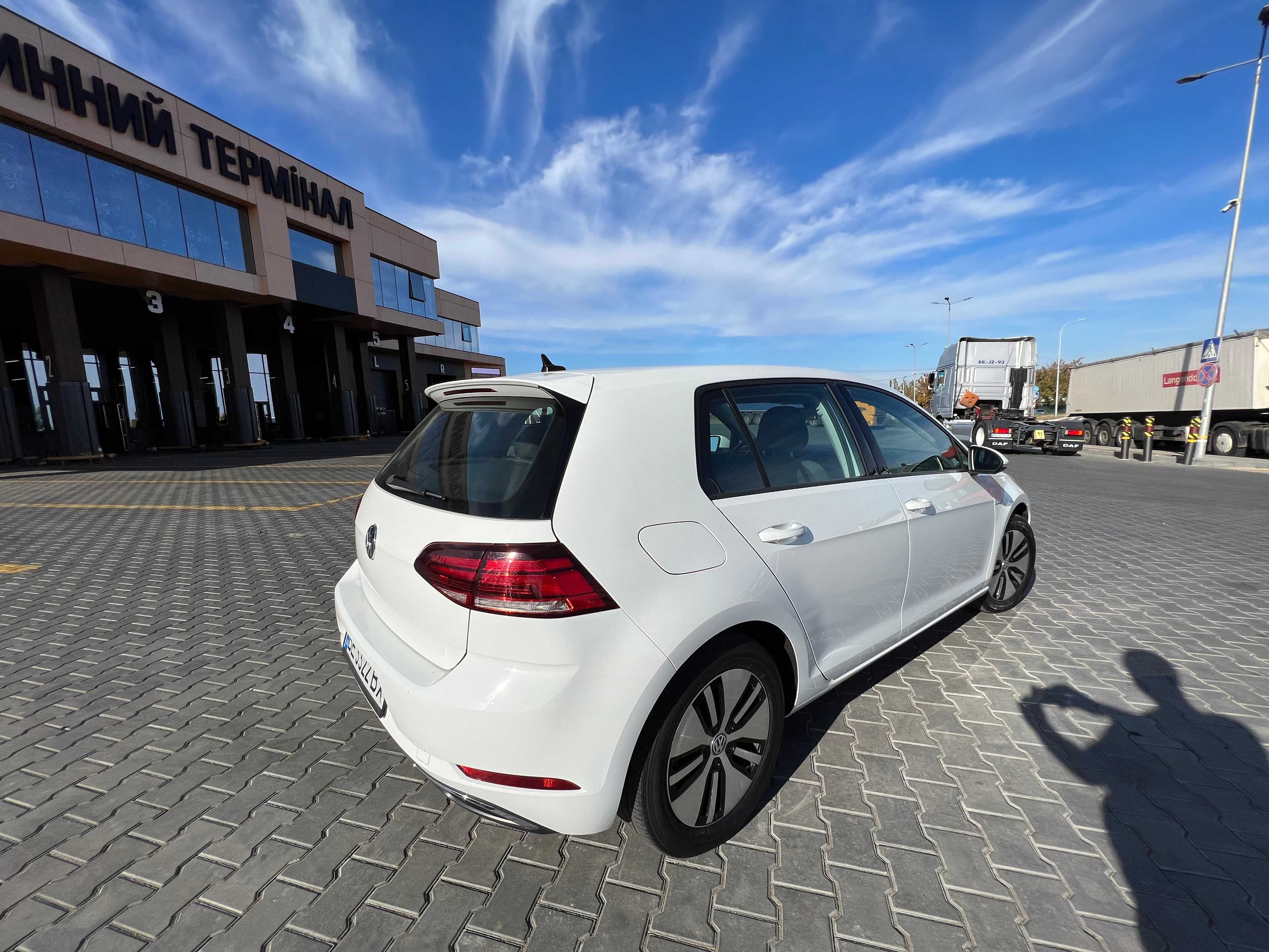 Volkswagen E-Golf 2018