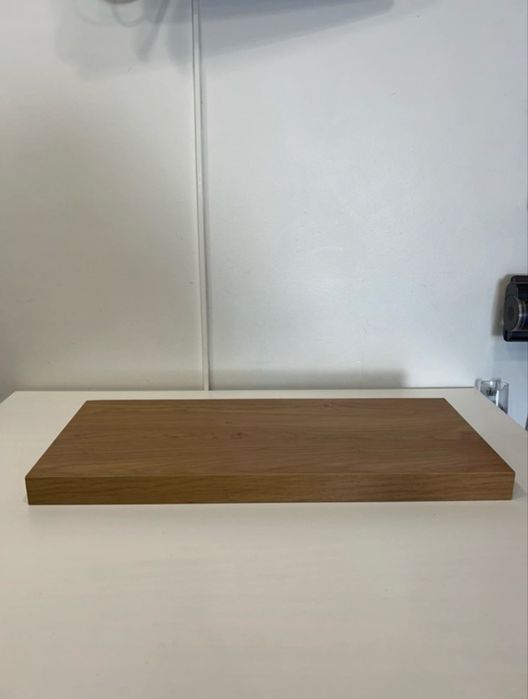 Prateleira de madeira decorativa