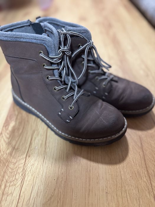 Ботінки осінні .