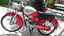 Vendo motorizada Sach Cruzador 49,9cc com documentos e a trabalhar