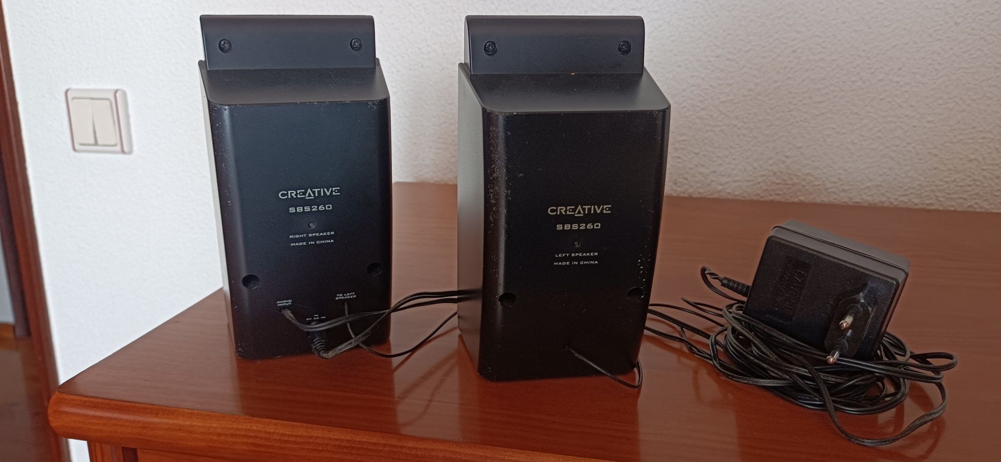 Colunas CREATIVE Mod SBS 260