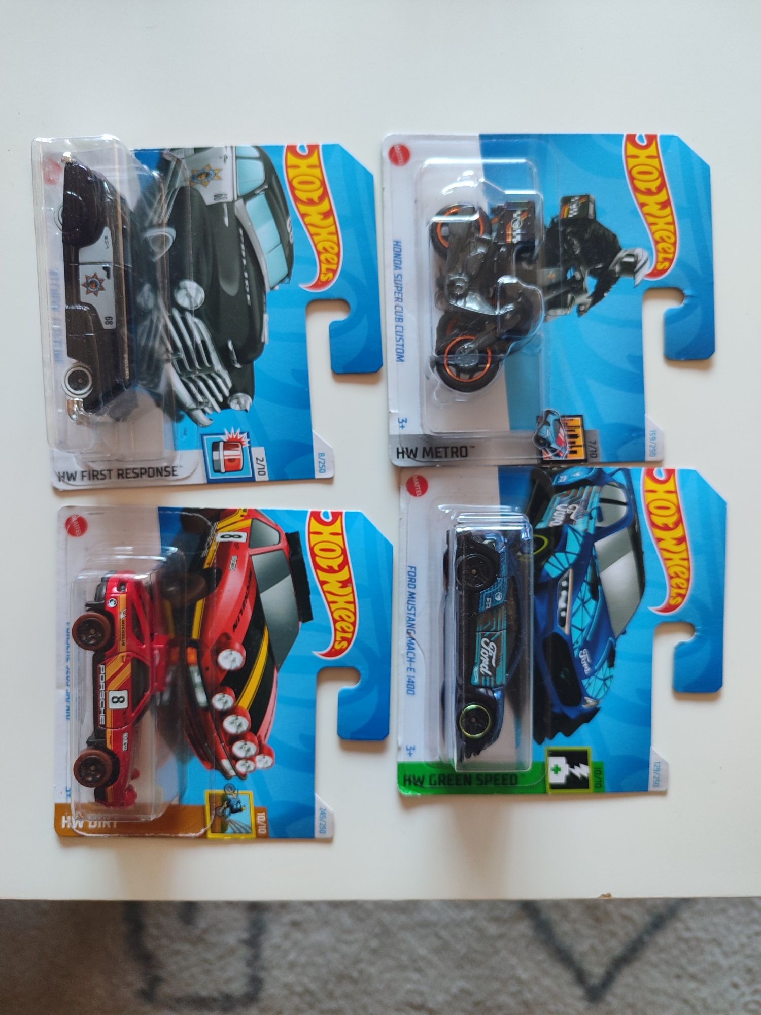 hot wheels 11 carrinhos