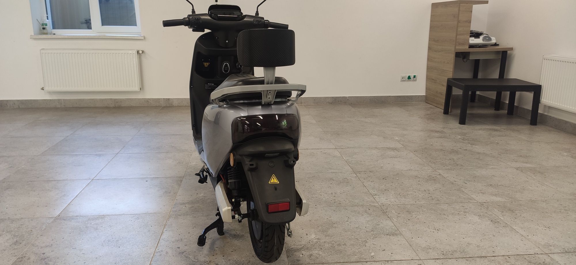 Електроскутер BeastBike Thanator 1200W