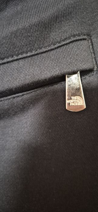 Spodnie dresowe North Face w roz. M