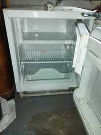 Холодильник ariston вбудований висота 80 см.