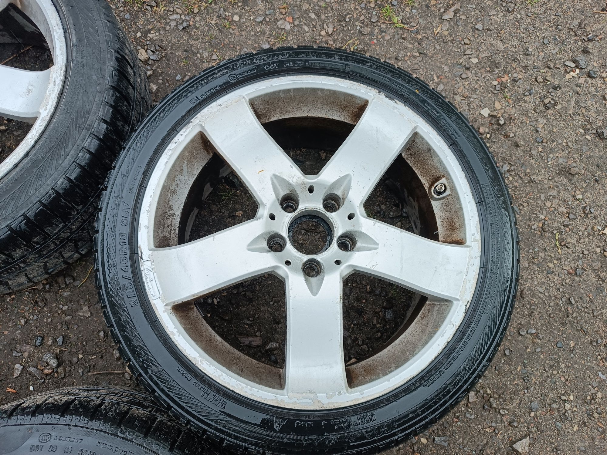 Koła alufelgi audi A6 C5 C6 a4 B7 5x112 VW et38 225/45 r18 opony m+s